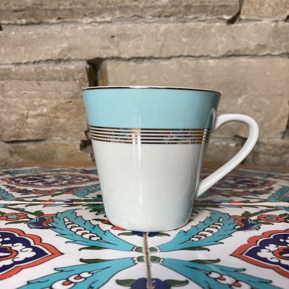 Everyday Luxe blue, white and silver tone mug